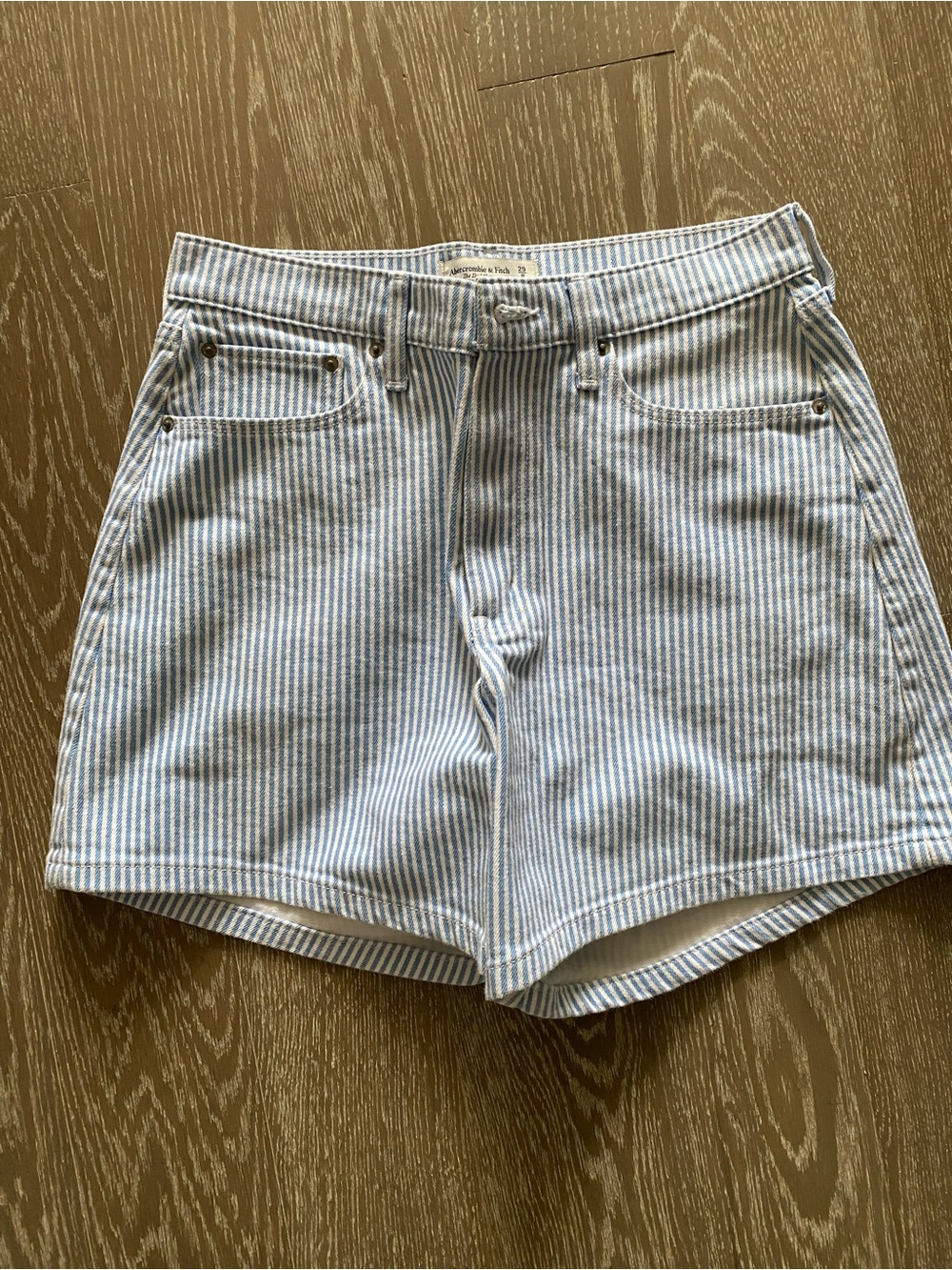 Abercrombie & Fitch (Dad Short - Curve Love)